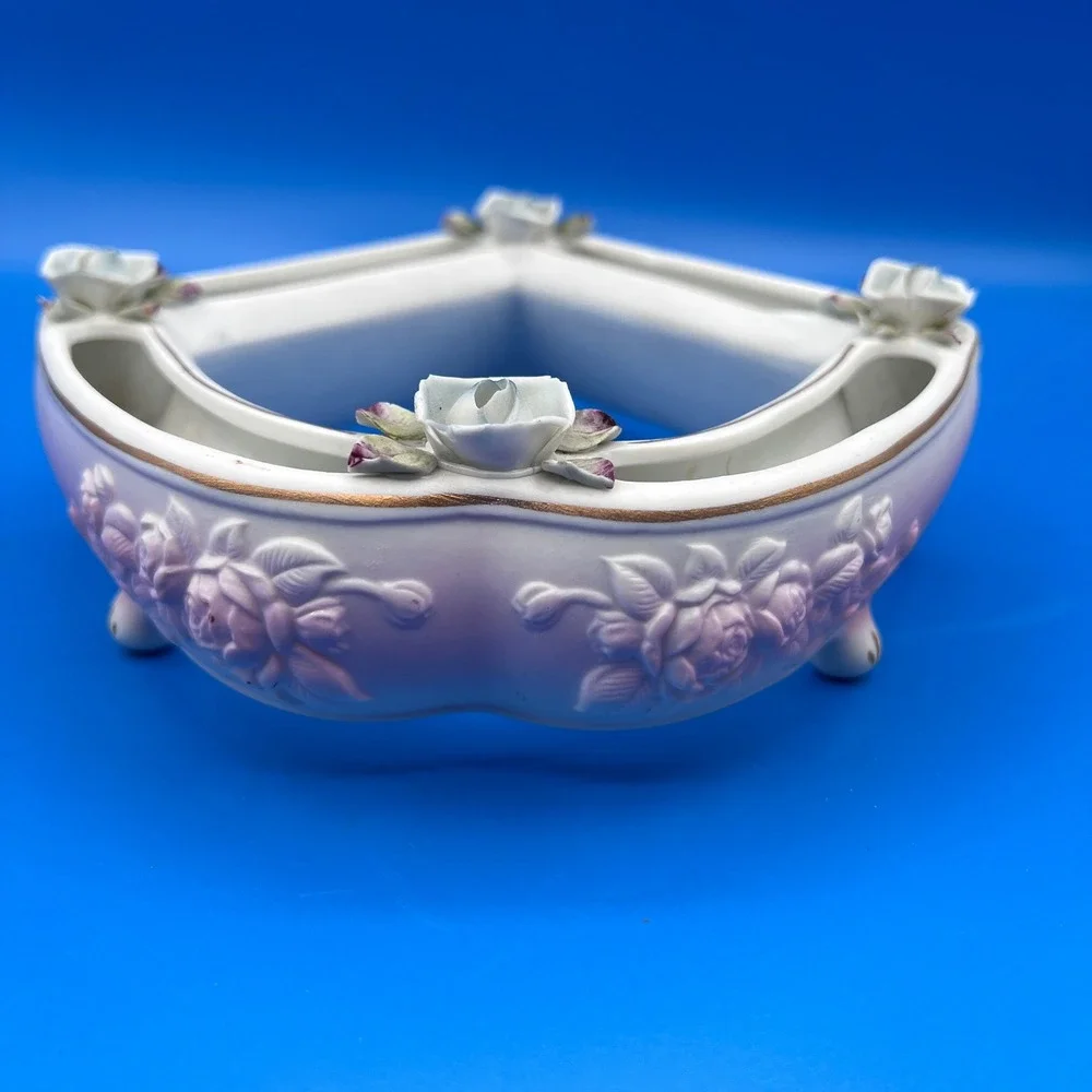 Unbranded vintage porcelain